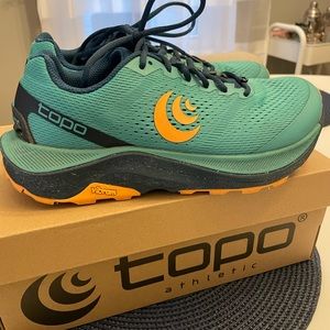 Topo Athletic ULTRAVENTURE 3 Women’s Trail Running Shoes - size 7.5